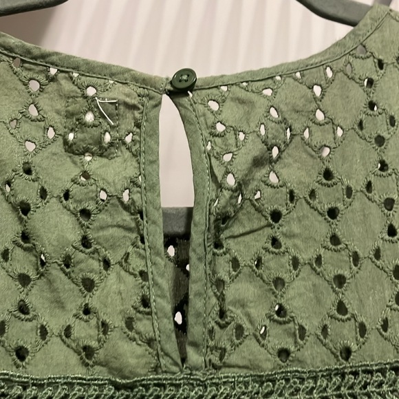 Gap Women's Size Small Green Eyelet Shift Pattern Dress With Pockets - Picture 10 of 12
